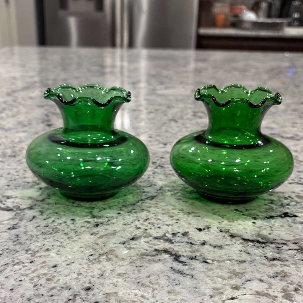 Vintage Anchor Hocking Ruffled Glass Bud Vase Emerald Green set cottagecore